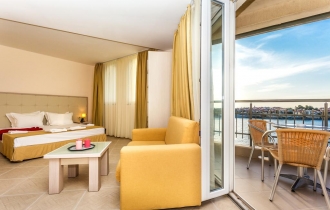 CORAL 3*