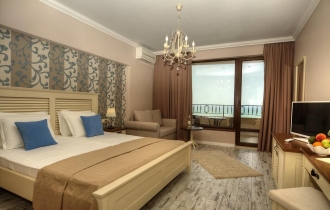 Sunny Castle Kranevo