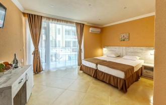Hotel Riva Park 4*