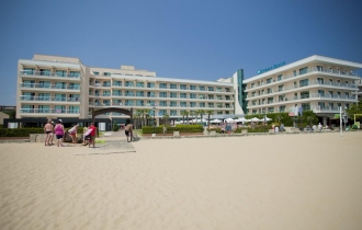 DIT Evrika Beach Club Hotel