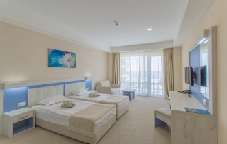 DIT Evrika Beach Club Hotel