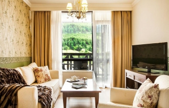 PREMIER LUXURY MOUNTAIN RESORT AH