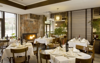 CASA KARINA APARTHOTEL