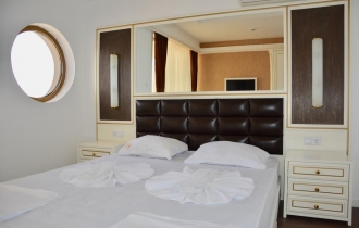 Golden Rainbow Aparthotel