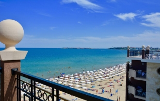 Golden Rainbow Aparthotel