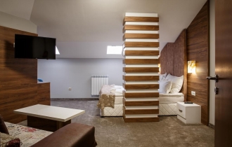 CASA KARINA APARTHOTEL