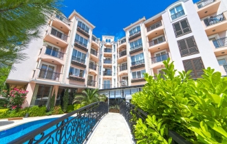 Romance Marine Aparthotel