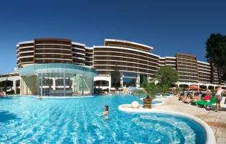 Flamingo Grand Hotel & Spa
