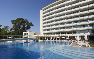 GRAND HOTEL NIRVANA (ex. Grand Hotel Oasis)