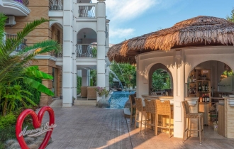 HARMONY SUITES 8,9 APARTHOTEL /DREAM ISLAND/