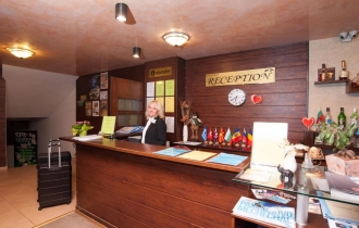 Forest Nook Aparthotel_Annex building