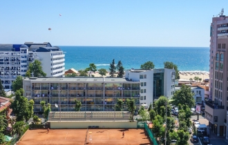 GRAND HOTEL NIRVANA (ex. Grand Hotel Oasis)