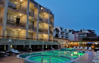 Tropics Hotel