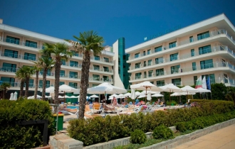 DIT Evrika Beach Club Hotel