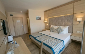 Royal Bay Resort