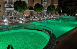 Tropics Hotel