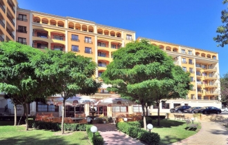 Paradise Green Park Aparthotel