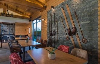 CORNELIA APARTHOTEL