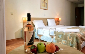 GRAND HOTEL NIRVANA (ex. Grand Hotel Oasis)