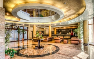 Moko Beach by Grifid