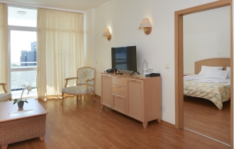 GRAND HOTEL NIRVANA (ex. Grand Hotel Oasis)