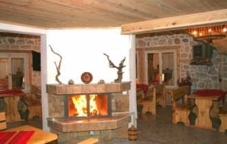 BISSER FAMILY HOTEL