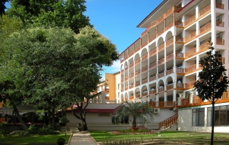 Estreya Residence