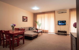 Paradise Green Park Aparthotel