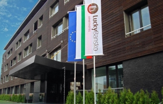 LUCKY APARTHOTEL