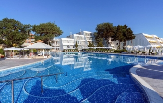 AluaSun Helios Beach