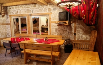BISSER FAMILY HOTEL