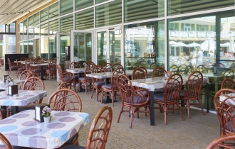 GRAND HOTEL NIRVANA (ex. Grand Hotel Oasis)