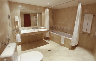 Lotos **** (Riviera)