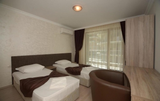 BOUTIQUE ROSE GARDENS 3*, Pomorie