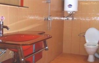 Sunny - Viki Guest House