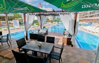 Grand Kamelia, Cолнечный берег