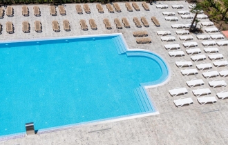 Bavaro (ex. Korona) ****