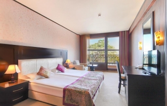 Moko Beach by Grifid