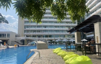 GRAND HOTEL NIRVANA (ex. Grand Hotel Oasis)