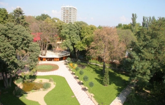 Estreya Palace