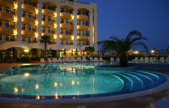 SUNSET RESORT
