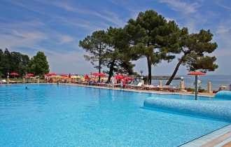 Lotos **** (Riviera)