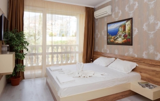 Villa Sardinia , Святой влас