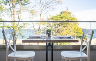 Moko Beach by Grifid