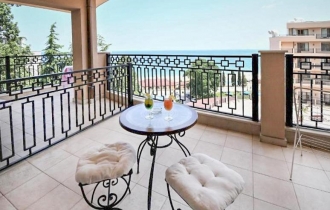 Moko Beach by Grifid