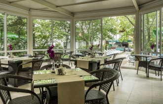 Svejest, Солнечный берег