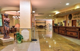 Estreya Residence