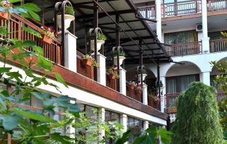 Estreya Residence
