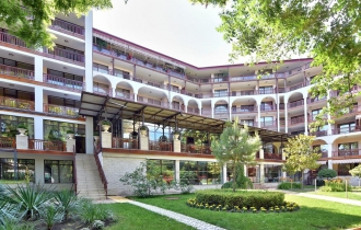Estreya Residence