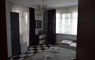 Sunny - Viki Guest House